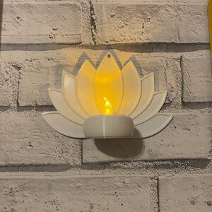 Tea light holder